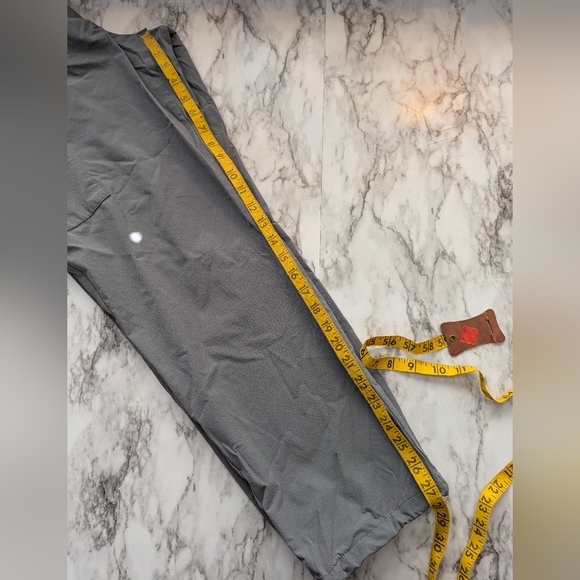 Banana Republic Men's Relaxed Tapered Fit Cargo Pants size Large Gray - Picture 6 of 6